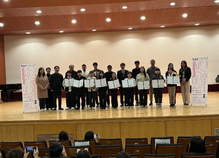 20231021 단체 사진.jpg