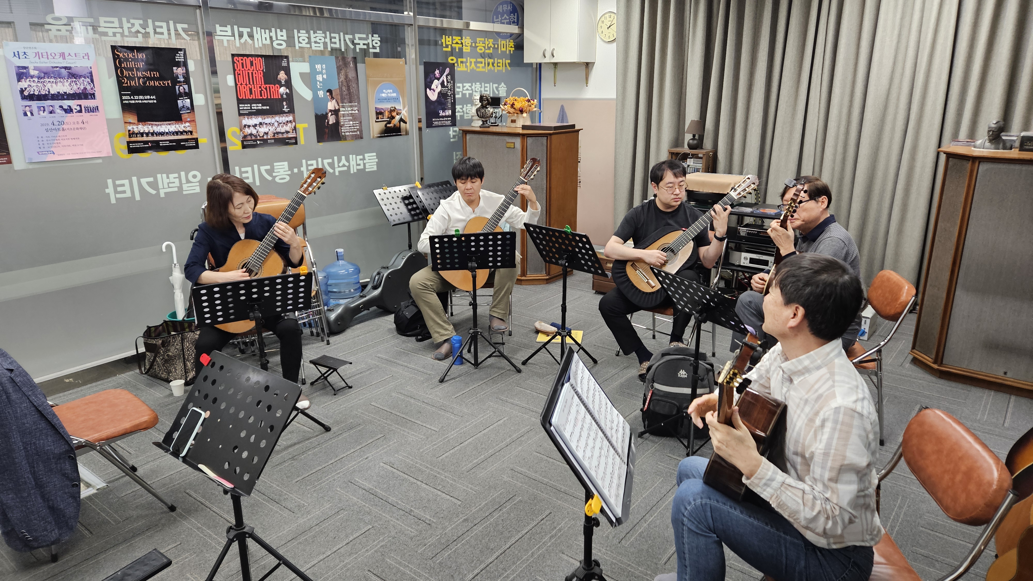 연주테크닉-기타리스트 김진택.jpg